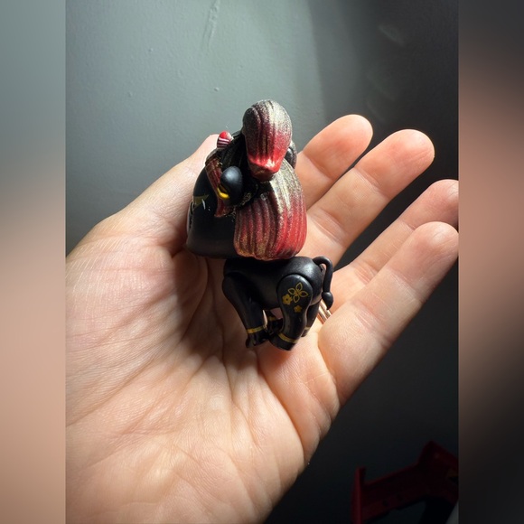 LOL Surprise Doll GOLDEN BB Big Sis LUNAR NEW YEAR EXCLUSIVE Year Of The Ox Pet - Picture 5 of 8